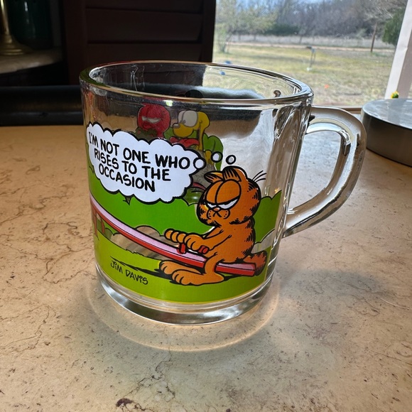 Vintage McDonalds Mugs - Picture 2 of 14